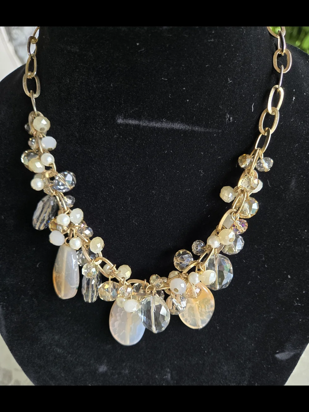 Gold-Tone Cluster Statement Necklace Agate Crystal Beads Peach Clear Smoky Grey